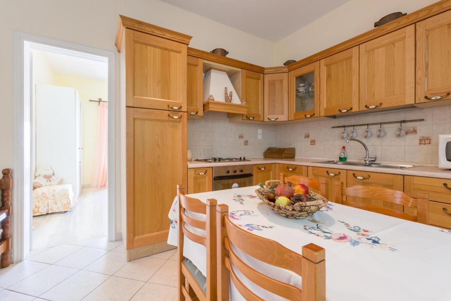 Villa Aris Gimari Eksteriør billede